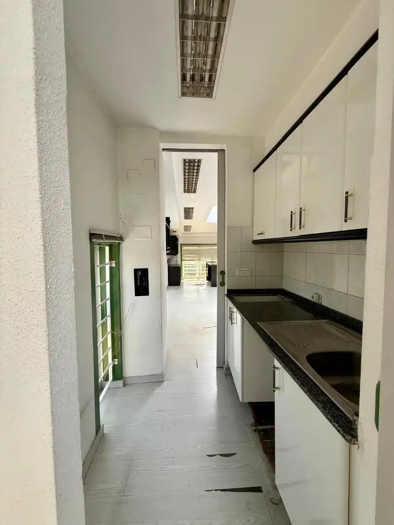 Cocina de Nave industrial en venta en Camargo