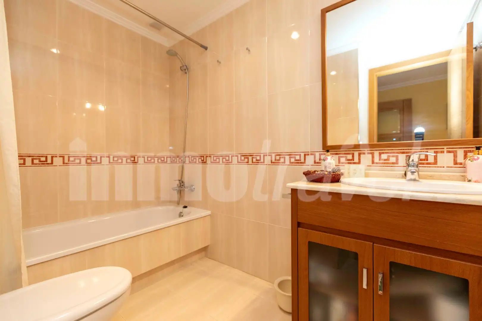 Bany de Apartament en venda en Sanxenxo amb Aire condicionat, Parquet i Terrassa