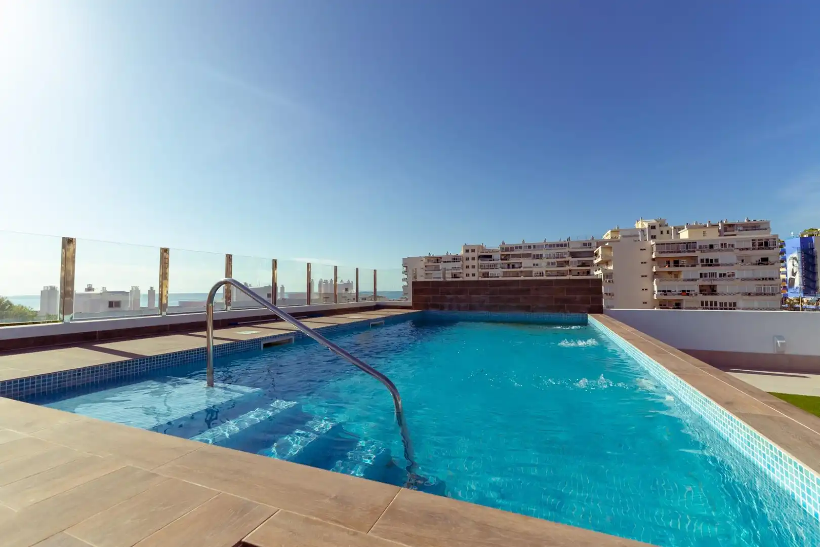 Apartamento con piscina en venta en La Carihuela - Los Nidos, imagen 16