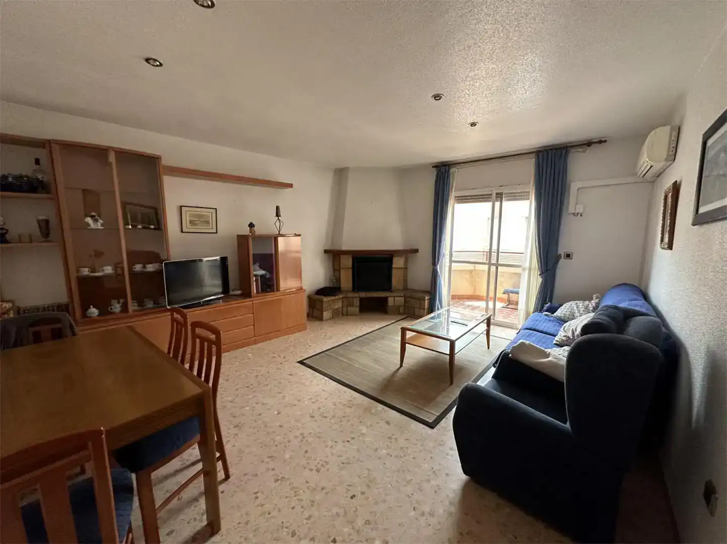 Wohnzimmer von Wohnung zum Verkauf in Lorca mit Klimaanlage und Balkon
