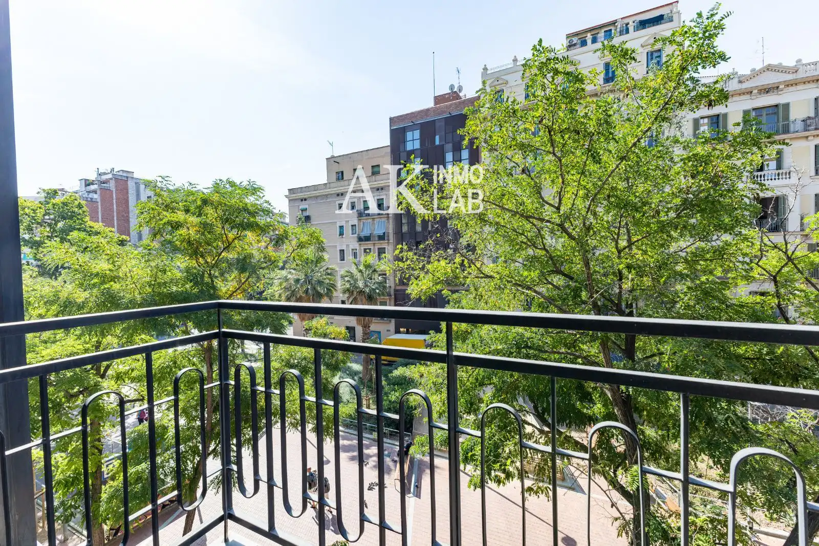 Exterior view of Flat for sale in Barcelona  with Air Conditioner, Heating and Terrace