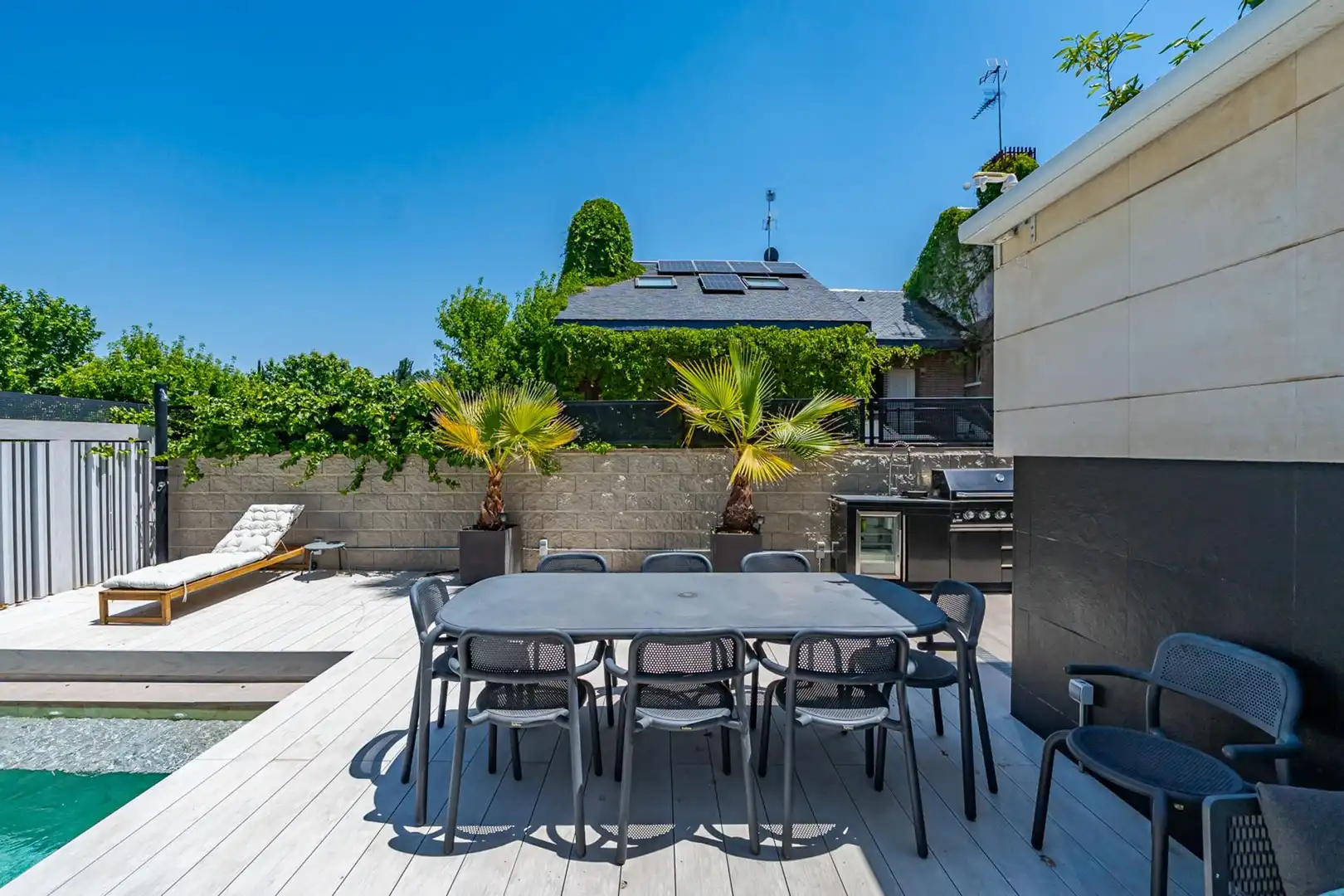 Terraza de Casa adosada en venta en Pozuelo de Alarcón con Aire acondicionado, Calefacción y Piscina