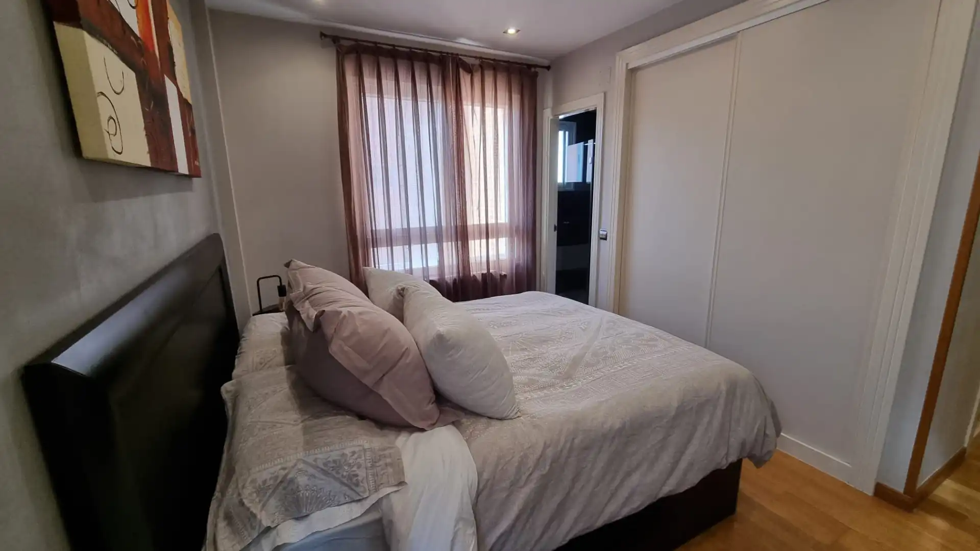 Flat for sale in Calle Vía del Berrocal, Iglesia - Estación