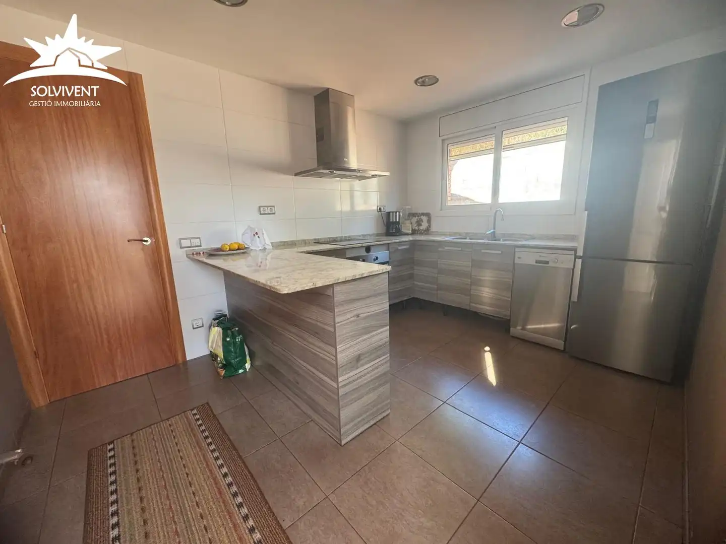 Cuina de Casa o xalet en venda en Corbera de Llobregat amb Jardí privat, Terrassa i Traster