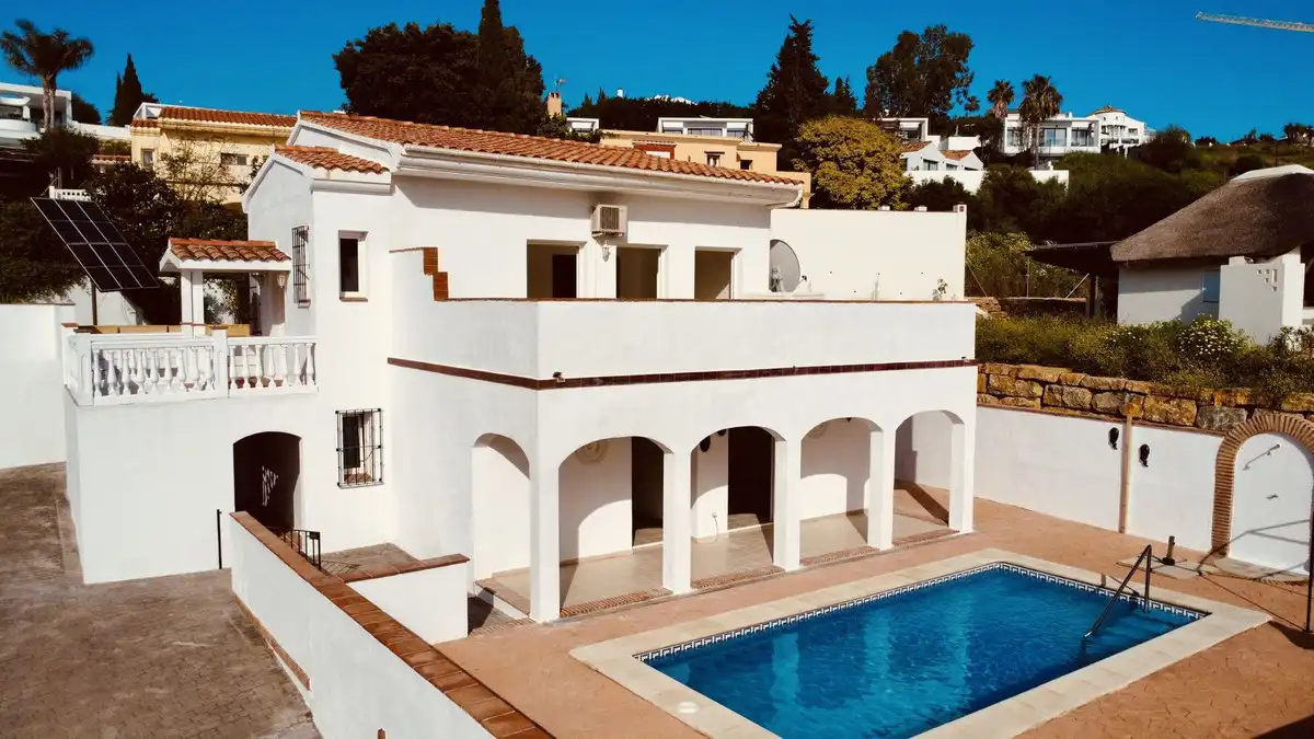 Detached house with terrace for sale in Calle Parque Central 5, imagen 3