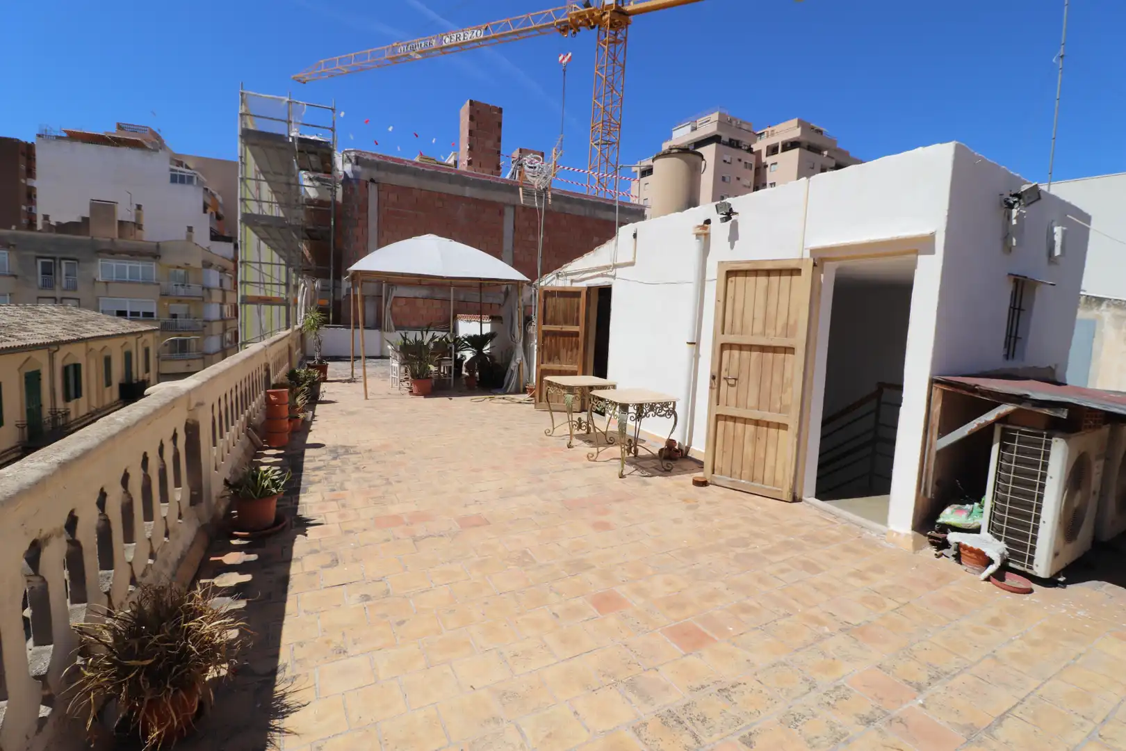 Terrasse von Dachboden zum Verkauf in  Palma de Mallorca mit Klimaanlage, Terrasse und Ofen