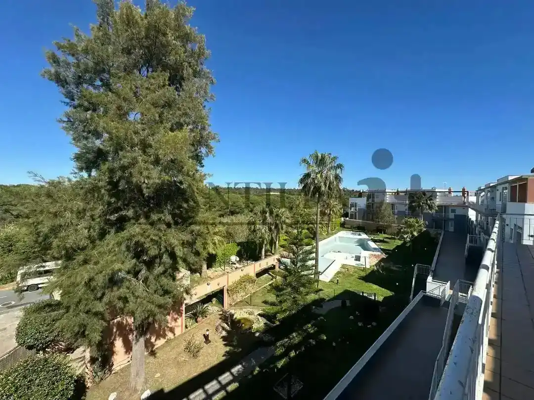Jardín de Ático en venta en Islantilla con Terraza, Trastero y Piscina comunitaria
