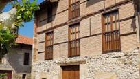 Vista exterior de Casa o xalet en venda en Medio Cudeyo amb Terrassa