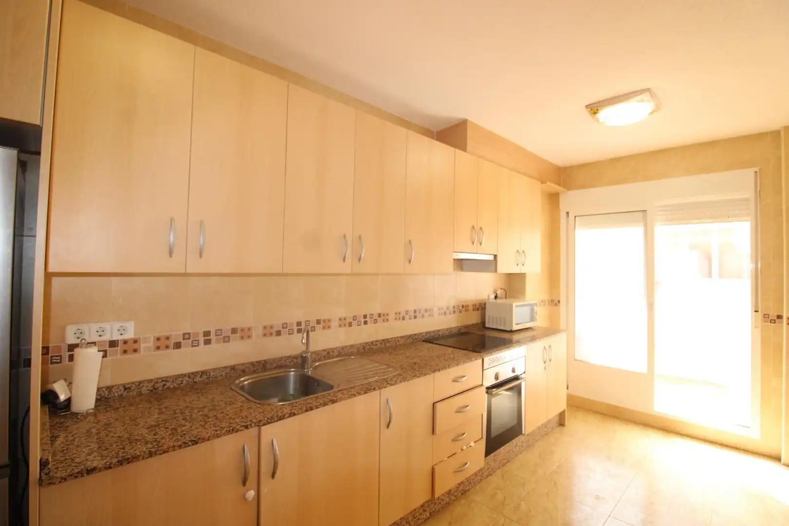Cocina de Piso en venta en La Unión con Terraza, Trastero y Balcón