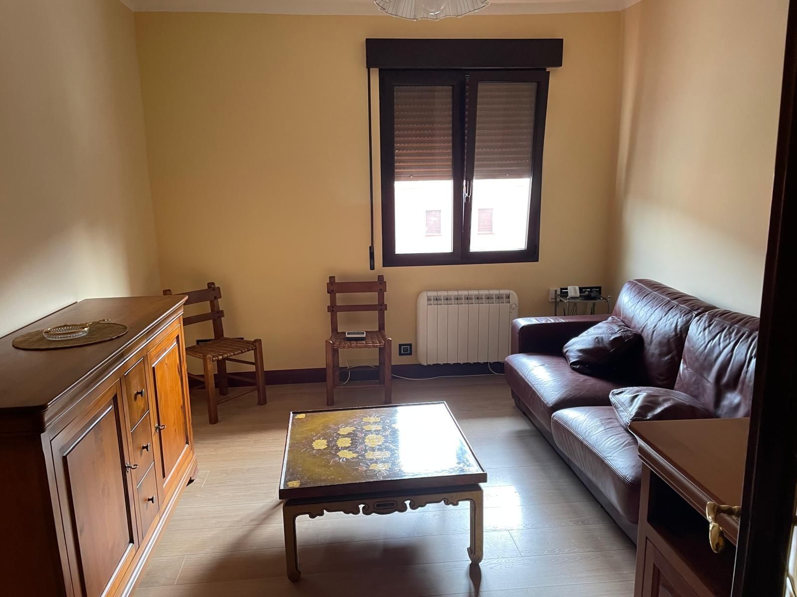 Sala d'estar de Pis en venda en Bilbao  amb Calefacció