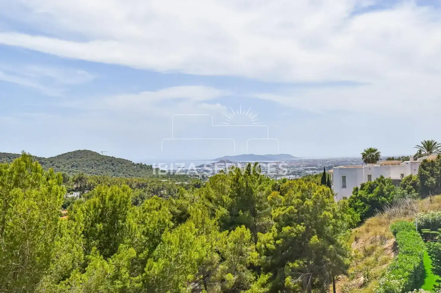 Casa o xalet en venda en Santa Eulària des Riu amb Aire condicionat, Jardí privat i Piscina