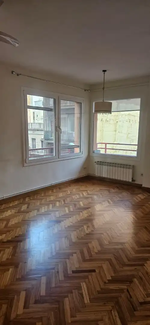 Habitación de Piso en venta en Barcelona con Aire acondicionado y Calefacción