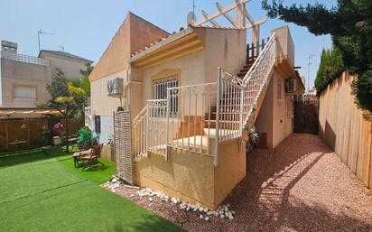 Garden of House or chalet for sale in Orihuela  with Air Conditioner, Swimming Pool and Internet