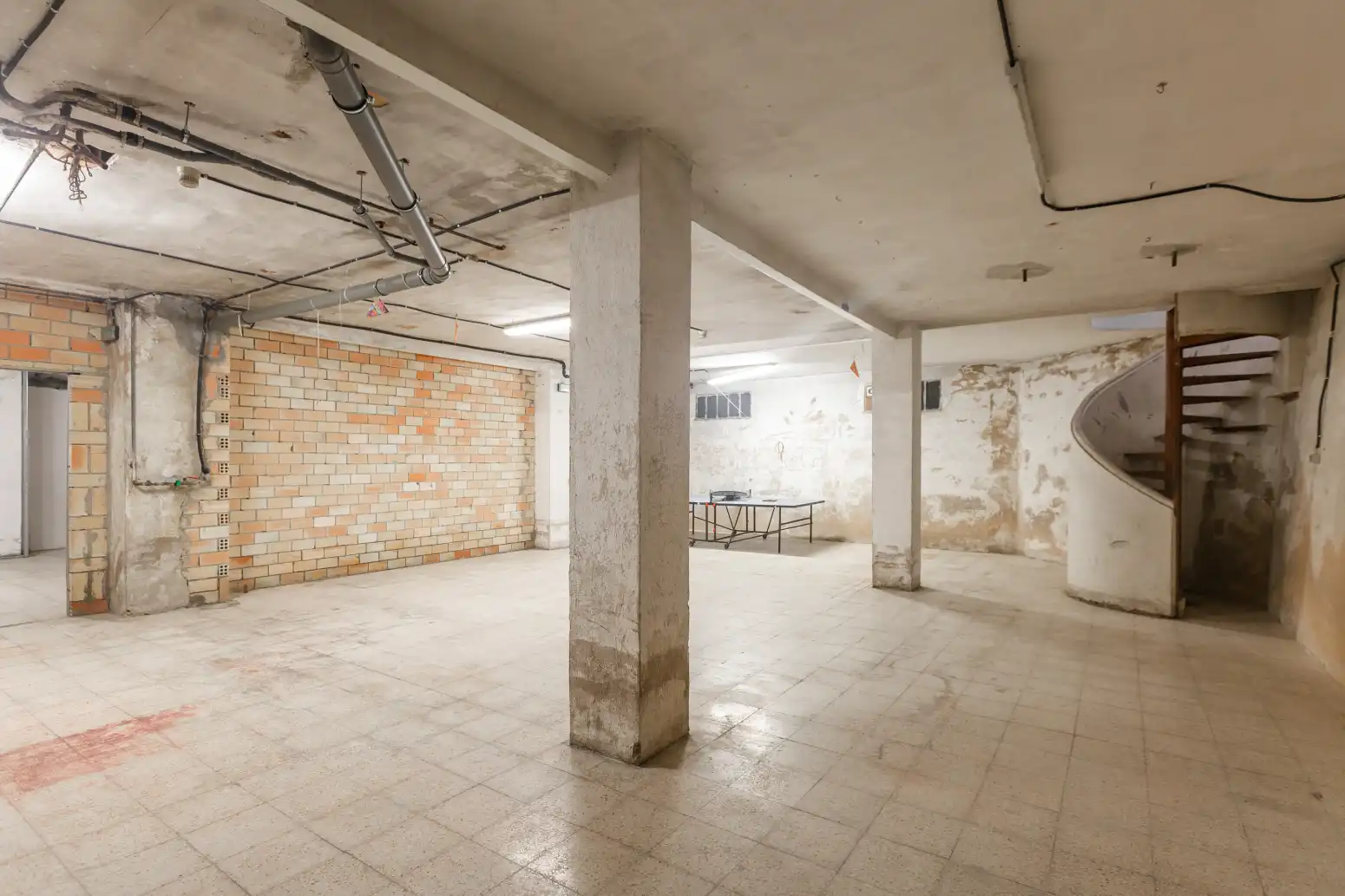 Commercial properties for sale in  Pamplona / Iruña  with Air Conditioner
