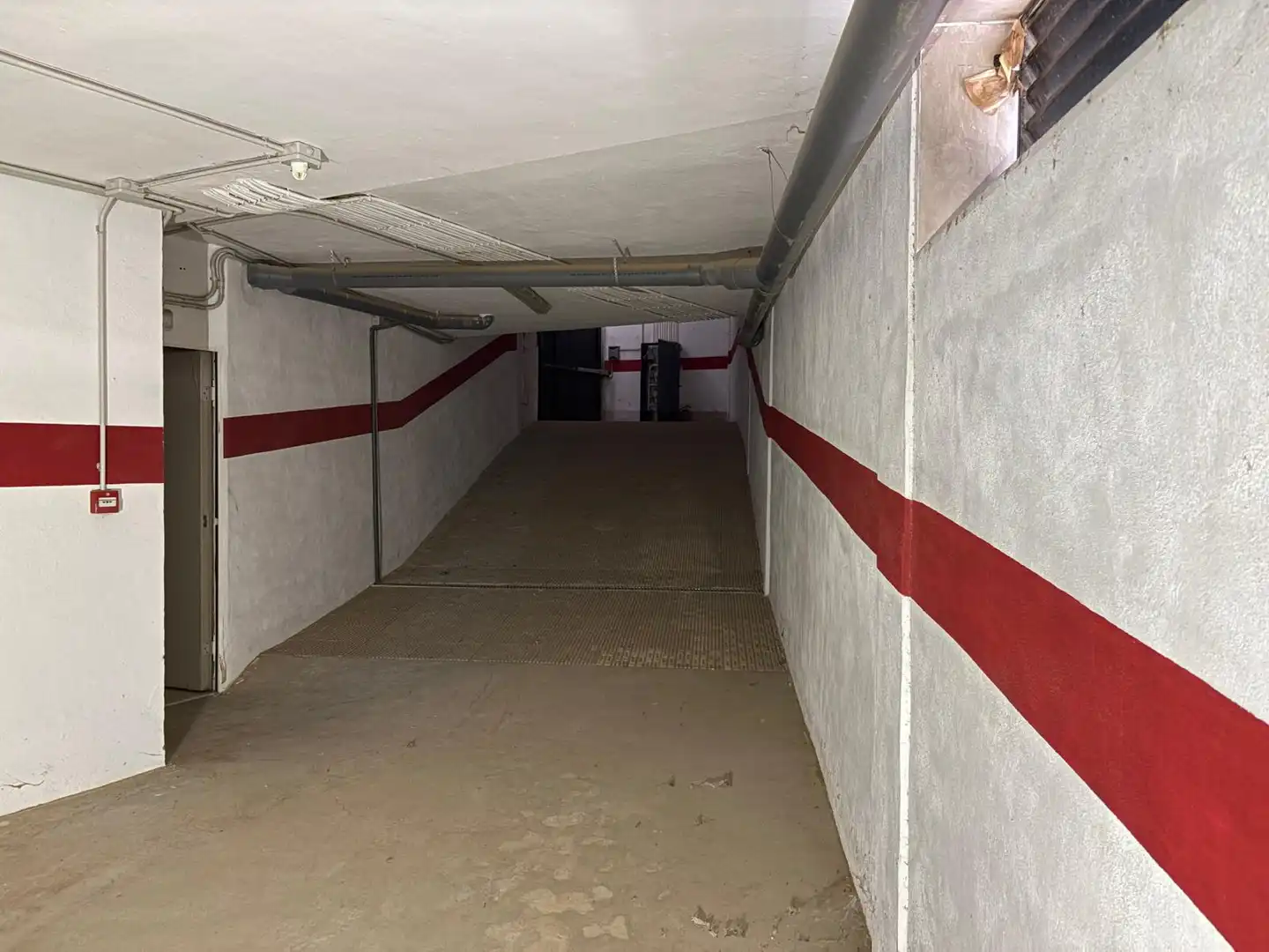 Parkplatz von Gebäude zum Verkauf in Jimena