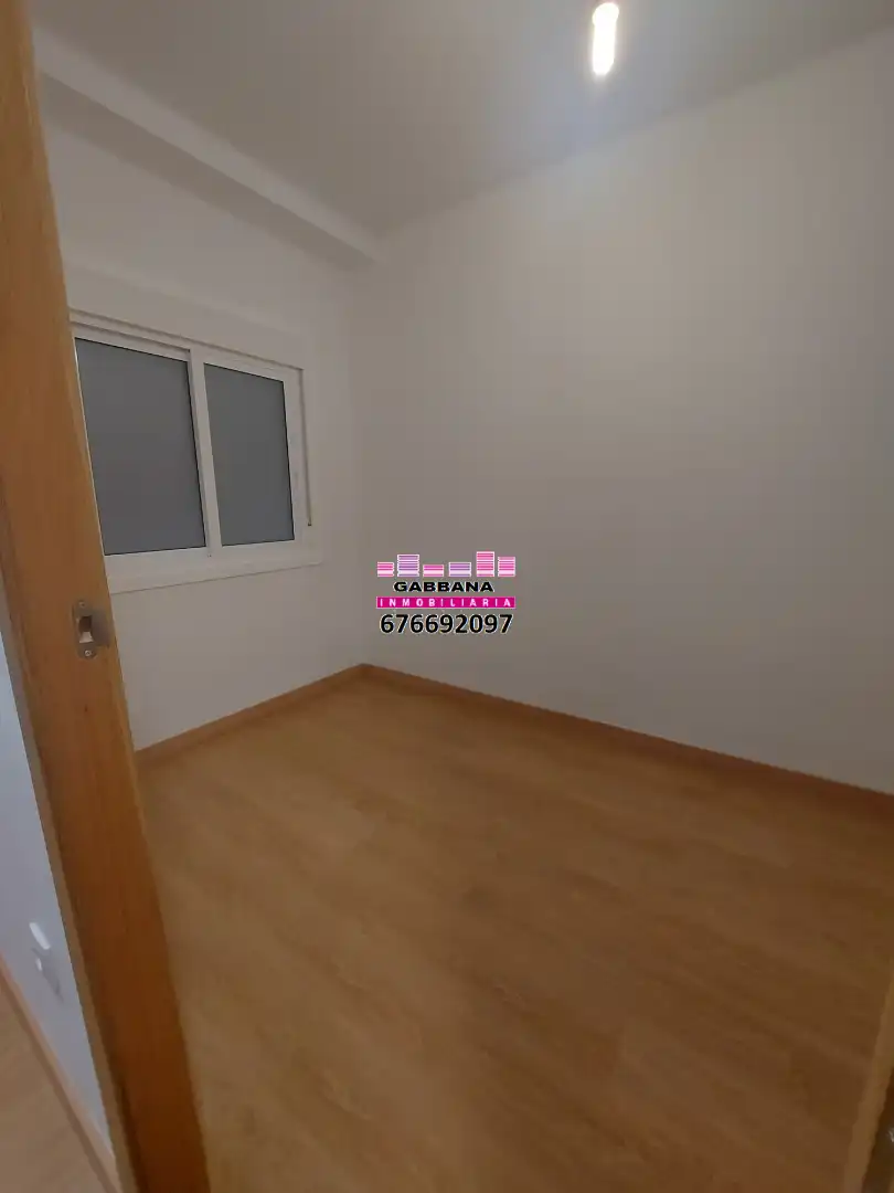 Piso de alquiler en Rúa de Jenaro de la Fuente, 50, Casablanca - Calvario