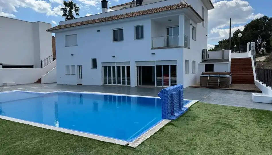 Villa mit Terrasse zum Verkauf in Calle Córdoba 17, imagen 4