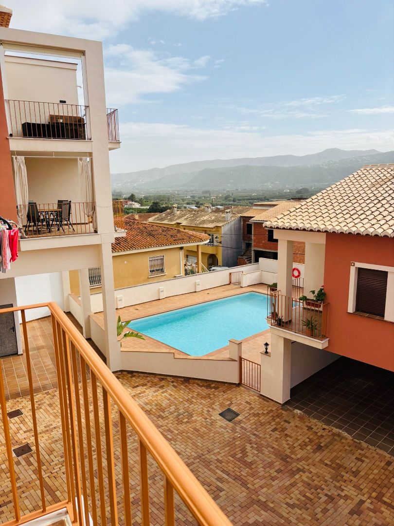 Piscina de Pis en venda en Sanet y Negrals amb Aire condicionat, Calefacció i Terrassa