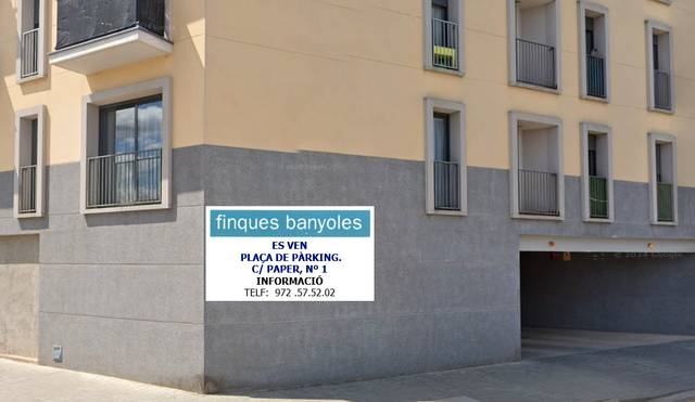 Garaje en Venta en Carrer del Paper, 1 en Banyoles