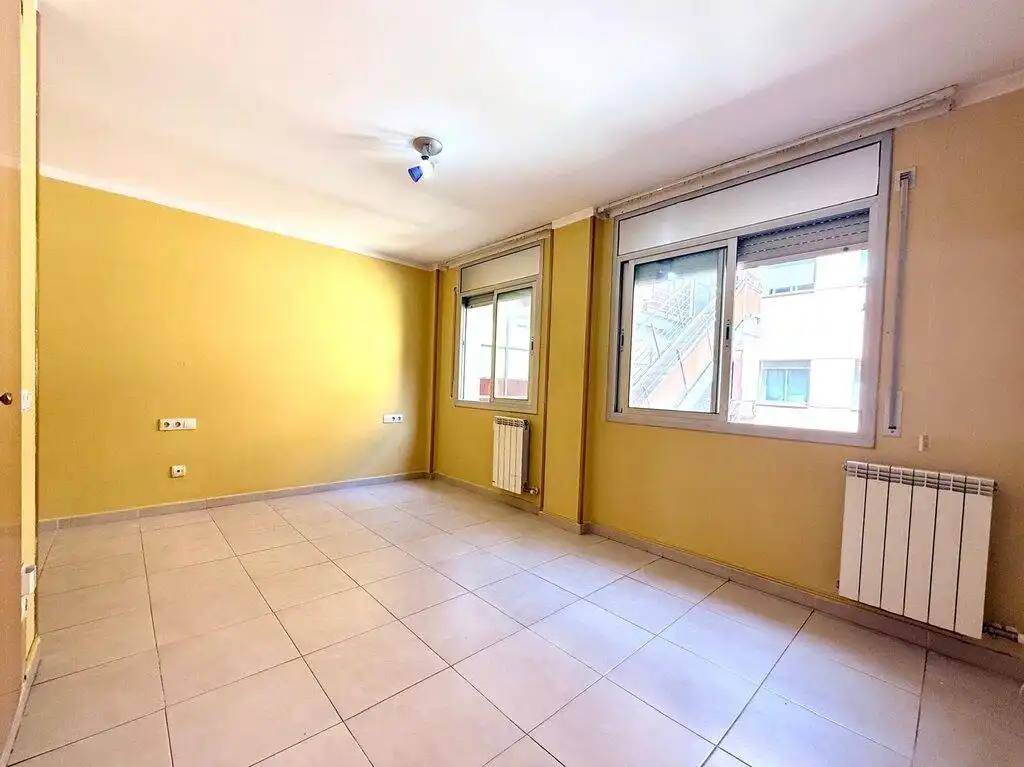 Schlafzimmer von Wohnungen zum Verkauf in Figueres mit Klimaanlage, Heizung und Terrasse