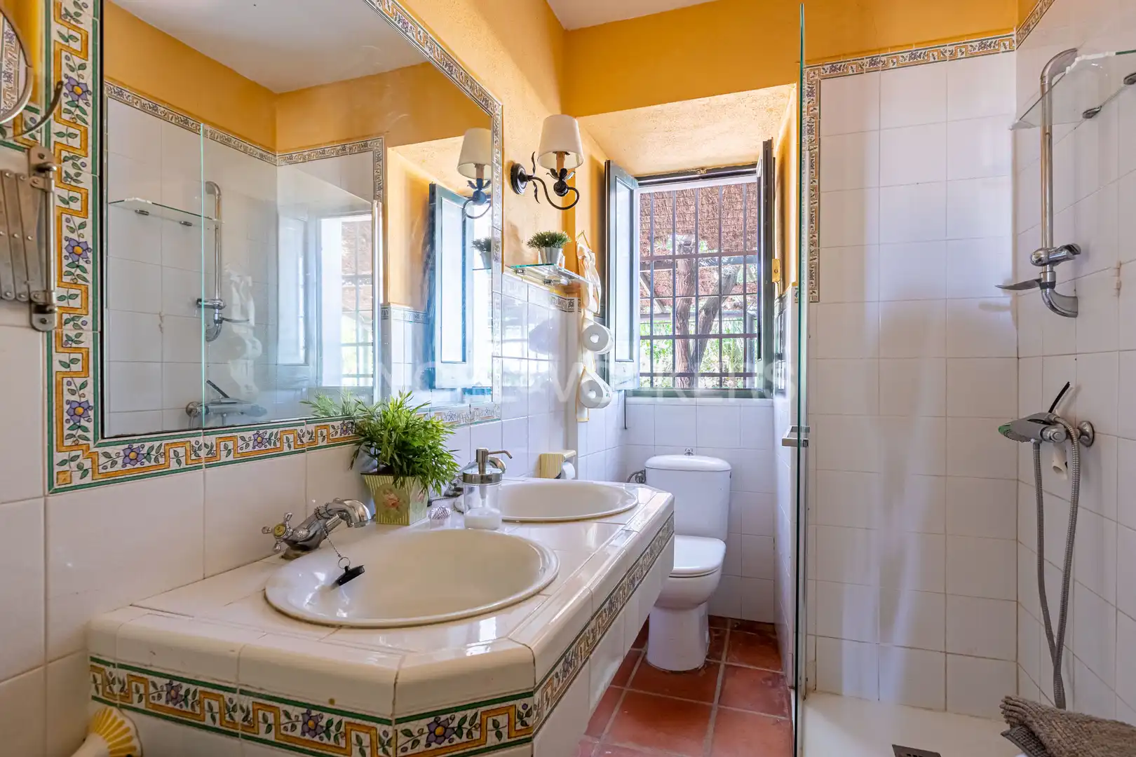 Baño de Casa o chalet en venta en Bienvenida con Calefacción y Jardín privado