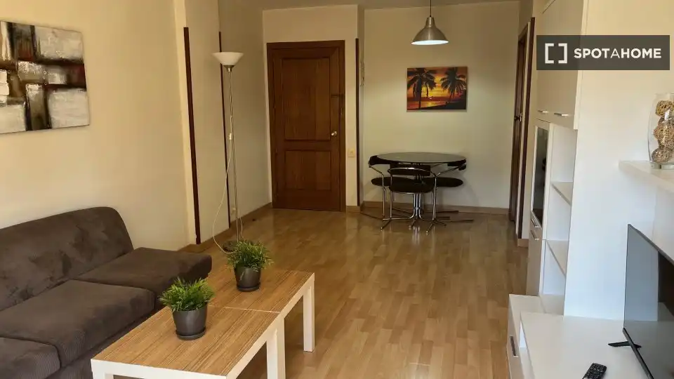 Living room of Flat for rent in Madrid  with Air Conditioner, Heating and Furnished