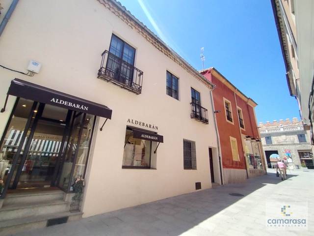 Piso en Venta en Calle Leales, 2 en Centro