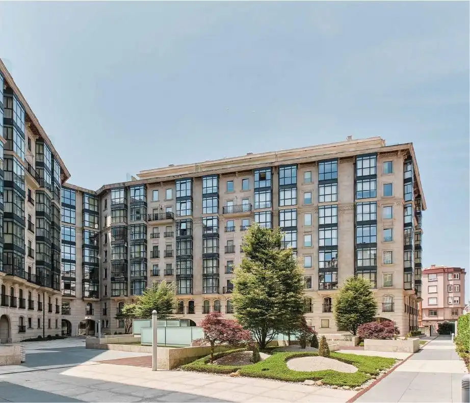 Vista exterior de Piso en venta en A Coruña Capital  con Calefacción, Jardín privado y Trastero
