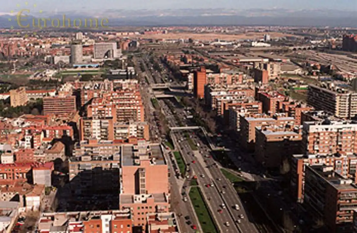 Außenansicht von Wohnung zum Verkauf in Madrid mit Terrasse und Alarm