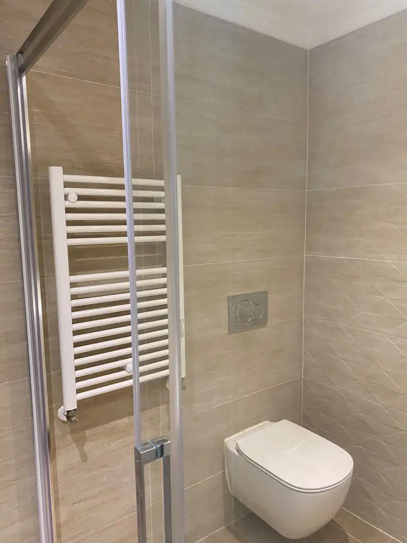 Baño de Piso de alquiler en Lugo con Calefacción y Trastero
