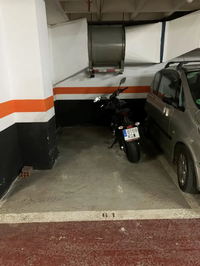 Parking for sale in DIPUTACIO, imagen 2