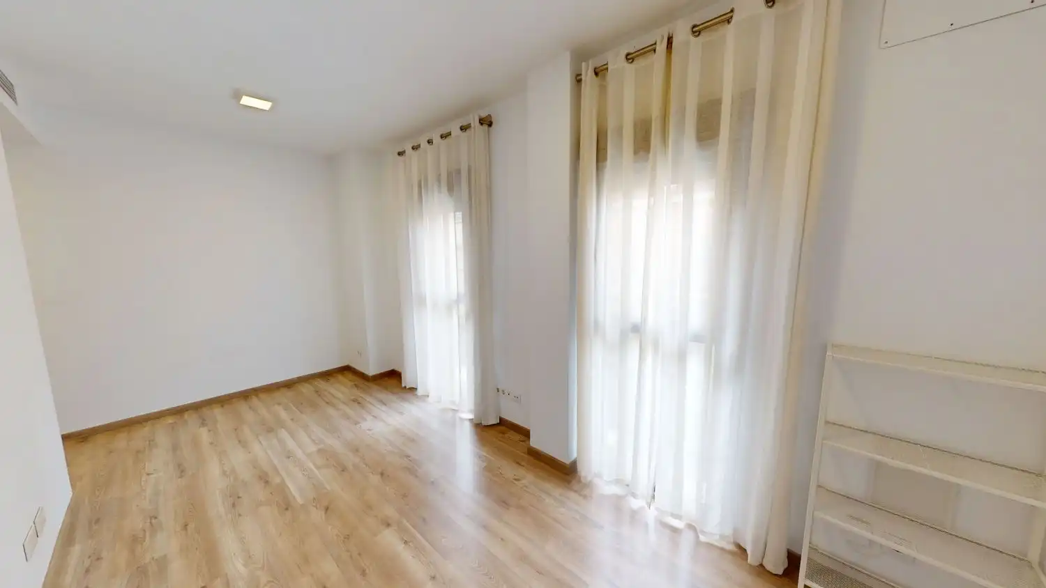 Flat with lift to rent in VIRGEN DE LORETO, imagen 2