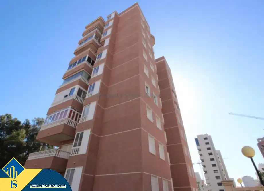 Penthouse with pool for sale in Puerto Deportivo