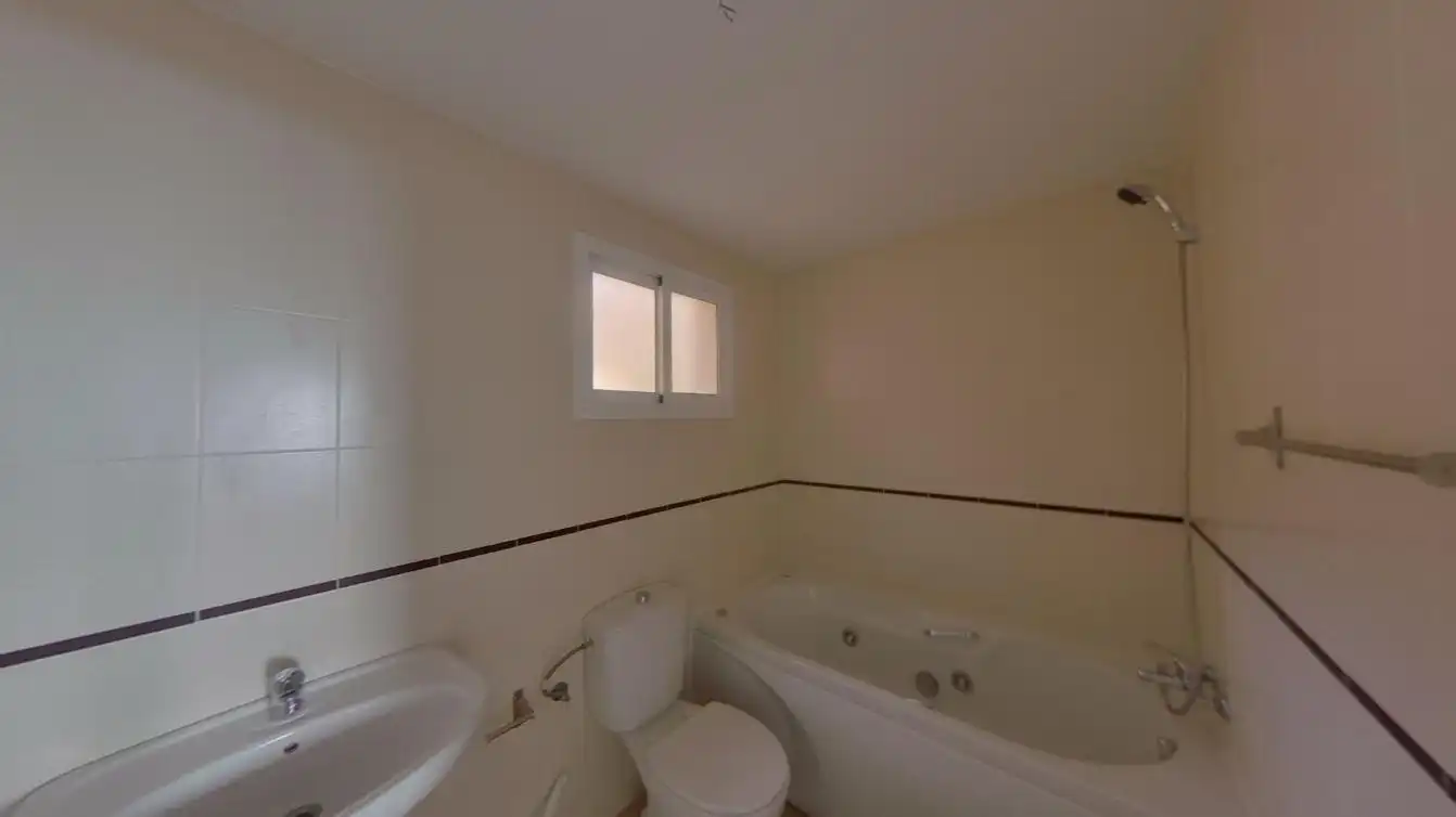 Baño de Apartamento en venta en Benalmádena con Aire acondicionado, Calefacción y Terraza