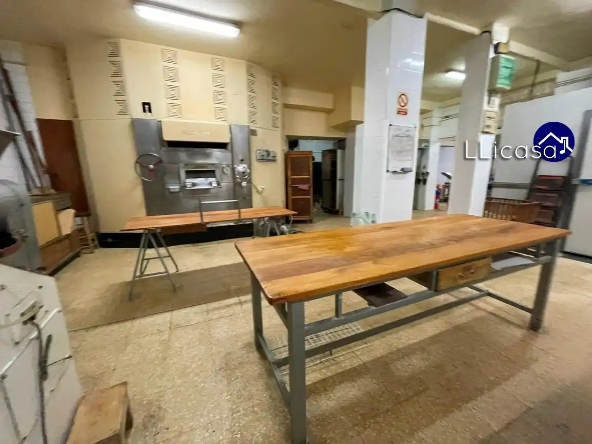 Kitchen of Commercial properties for sale in Pedralba