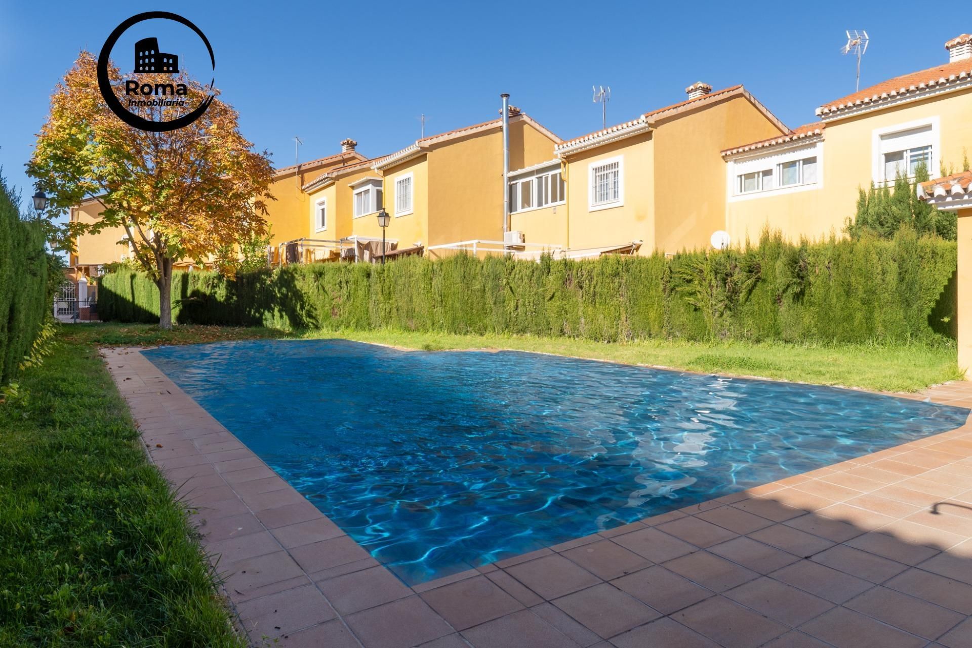 Swimming pool of House or chalet for sale in Alhendín  with Air Conditioner, Heating and Private garden