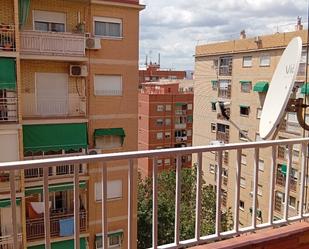 Bedroom of Flat to rent in  Granada Capital  with Parquet flooring, Furnished and Washing machine