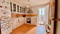 Kitchen of Flat for sale in  Toledo Capital  with Air Conditioner