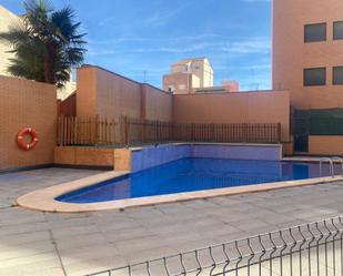 Piscina de Apartament de lloguer en Picassent amb Aire condicionat