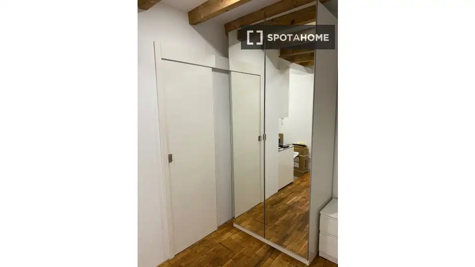 Bedroom of Flat for rent in Barcelona  with Air Conditioner, Heating and Furnished
