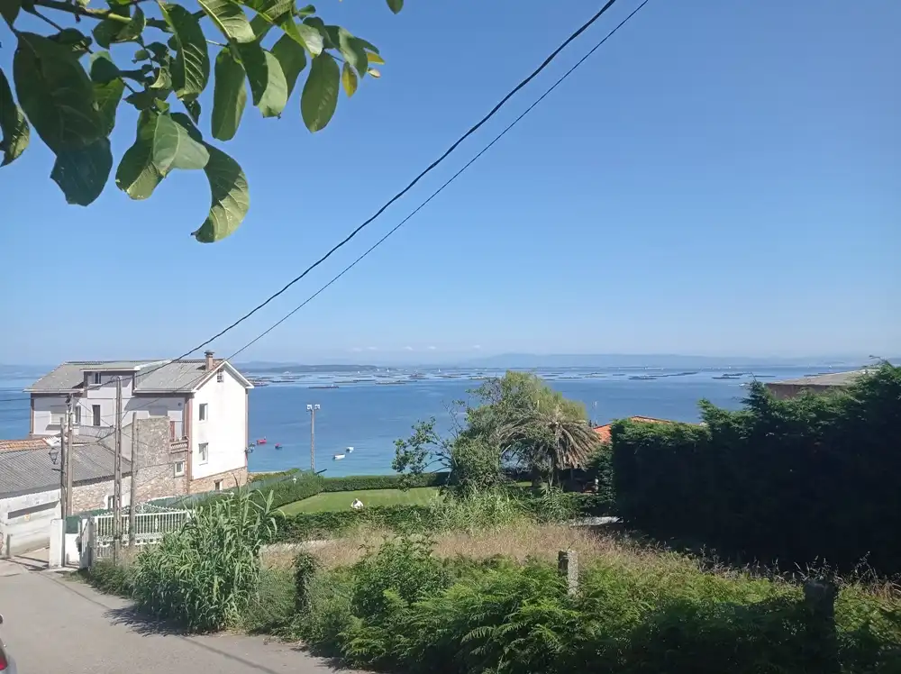 Terreno residencial en venta en Rúa Revaleiras, imagen 2