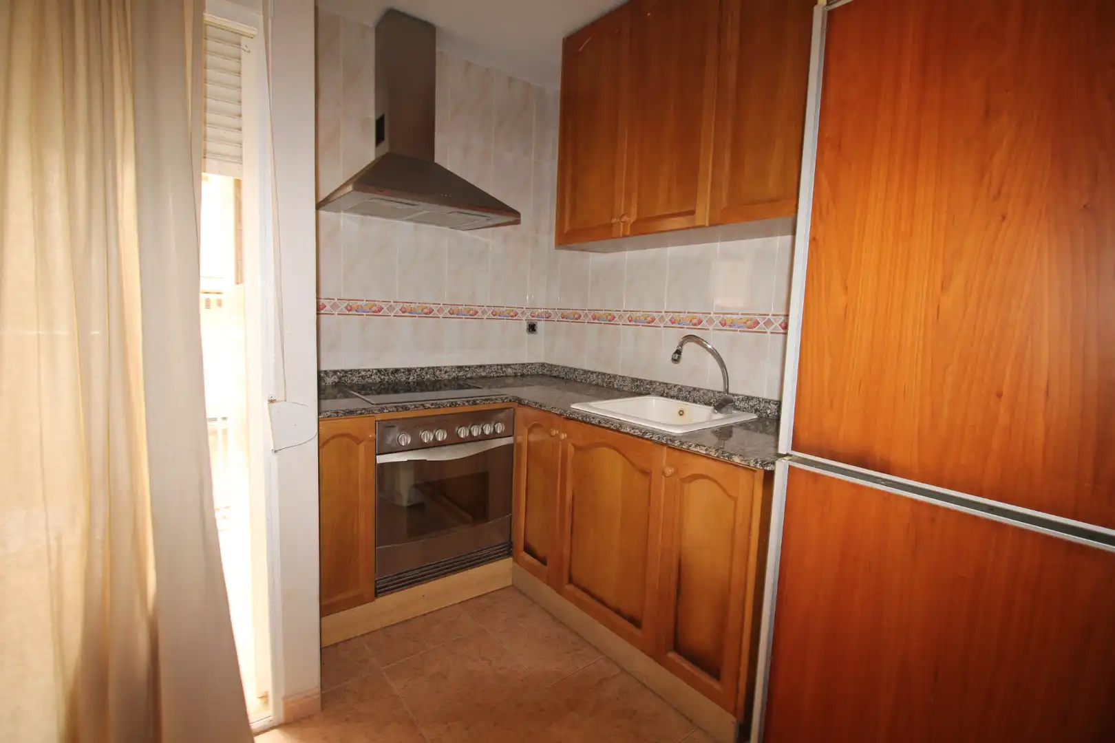 Cocina de Piso en venta en Valencia con Amueblado, Horno y Balcón