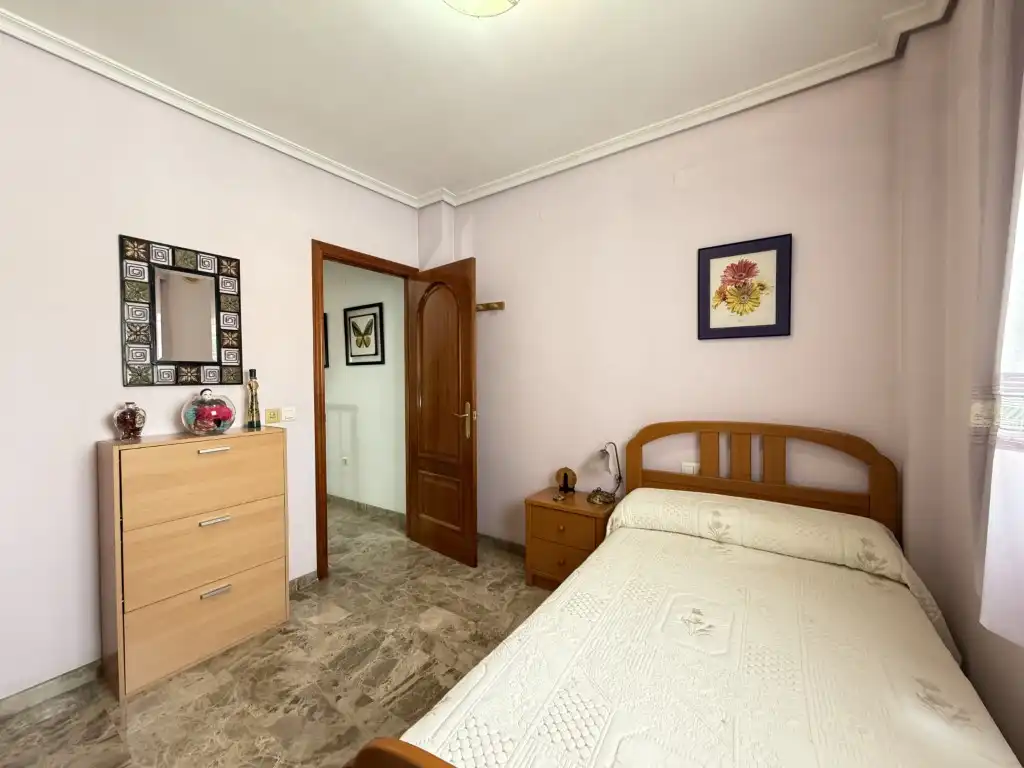 Dormitori de Casa o xalet en venda en Córdoba amb Terrassa i Balcó