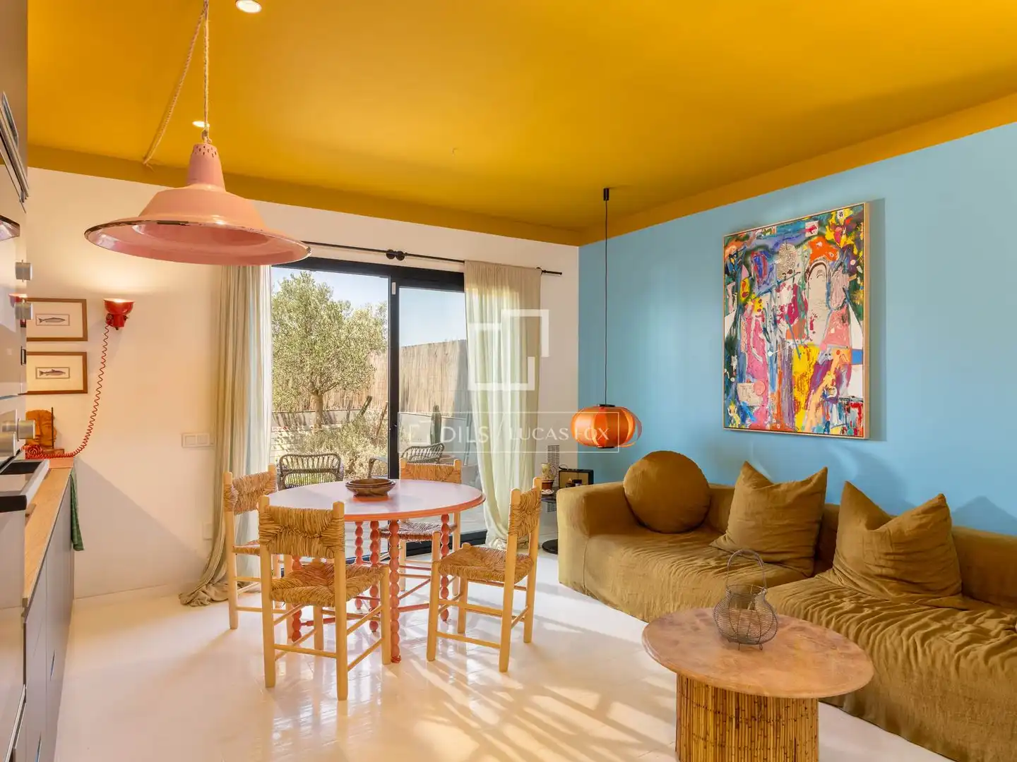 Living room of Flat for sale in Begur  with Air Conditioner, Heating and Terrace