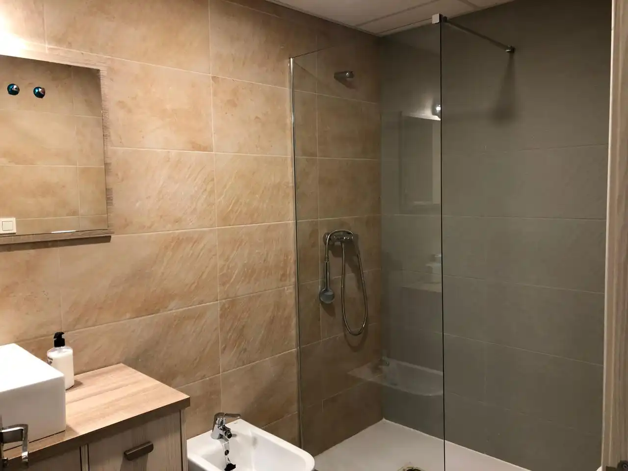 Baño de Piso de alquiler en Melilla