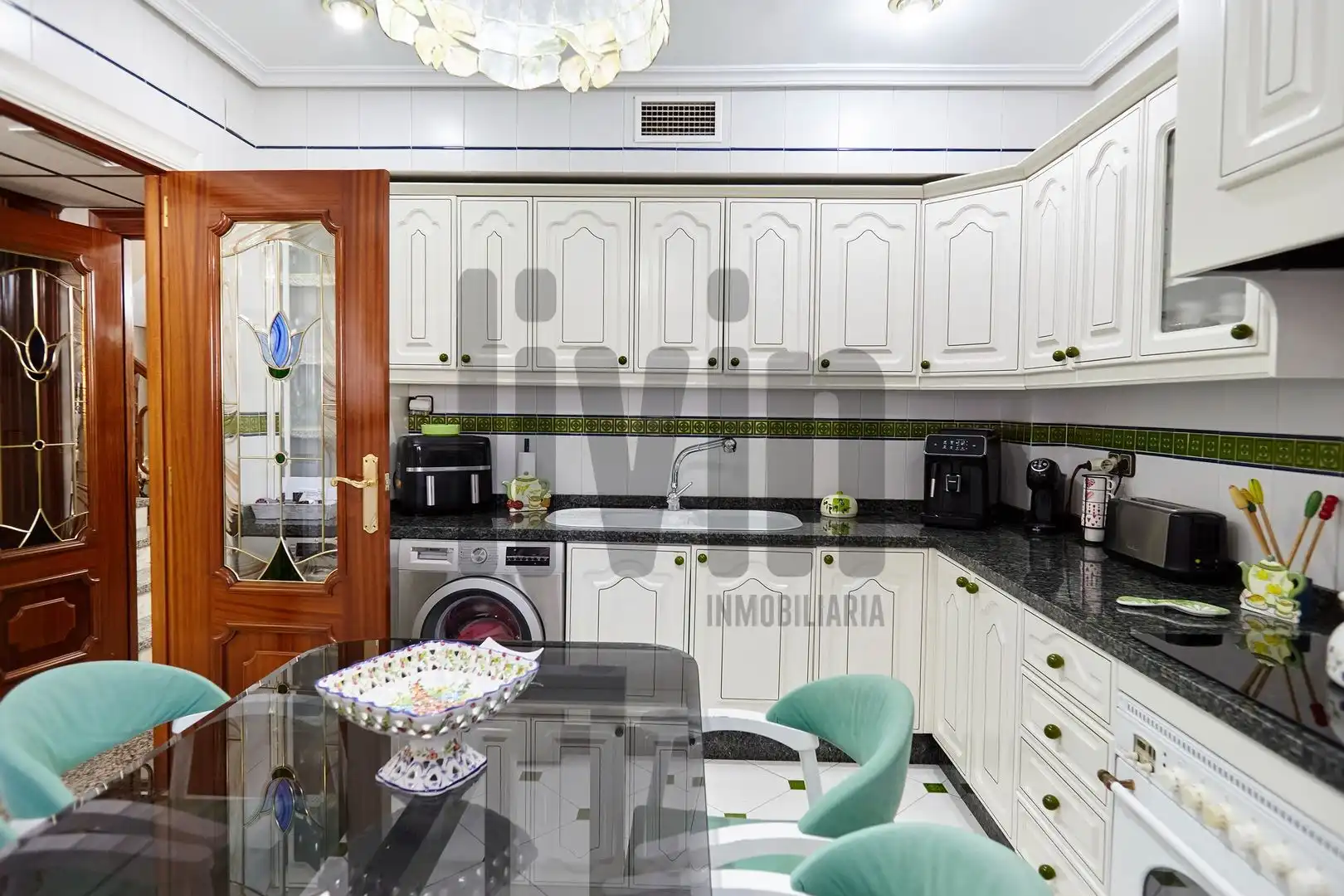 Cocina de Casa o chalet en venta en Jaén con Aire acondicionado, Calefacción y Jardín privado