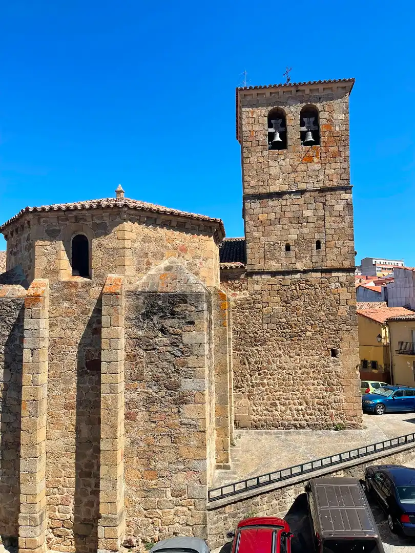 Vista exterior de Piso en venta en Plasencia con Calefacción y Balcón