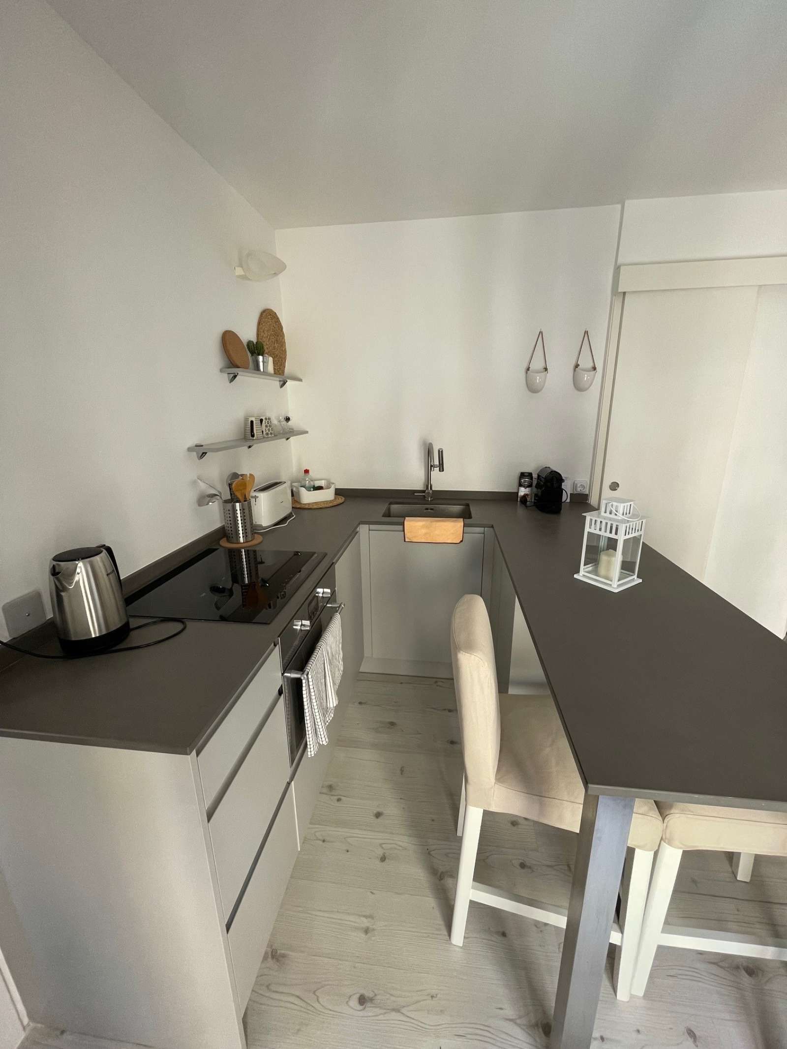 Cuina de Apartament per a compartir en  Barcelona Capital amb Aire condicionat i Terrassa