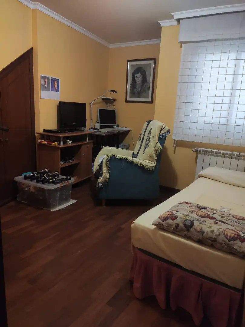 Sala de estar de Dúplex en venta en Arteixo con Calefacción, Parquet y Terraza