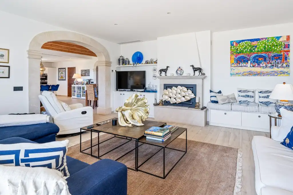 Casa rústica con terraza en venta en Portocolom, imagen 7
